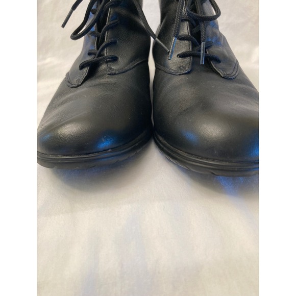 Easy Spirit Esbebop Black Leather Lace Up Ankle Boots Women's Size 8.5M - Picture 5 of 10